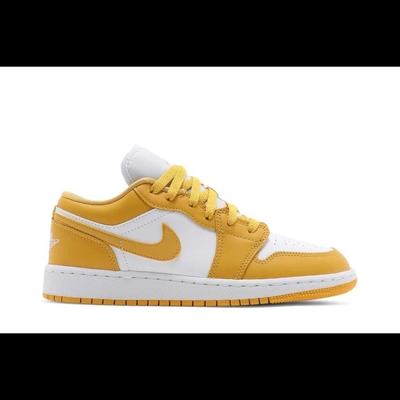 Air Jordan 1 GS \'Pollen\'
Size 5.5 US Youth\'s (New) main image 6